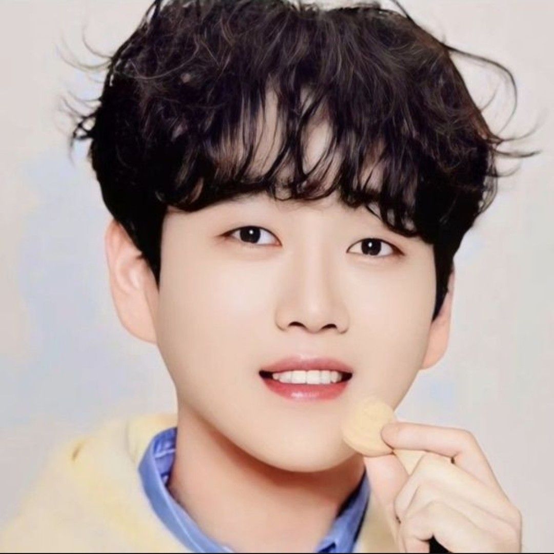 A moment captured by a fan of Hwang Youngwoong