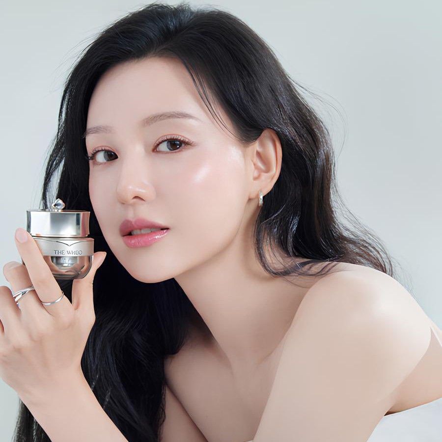 A moment captured by a fan of Kim Jiwon