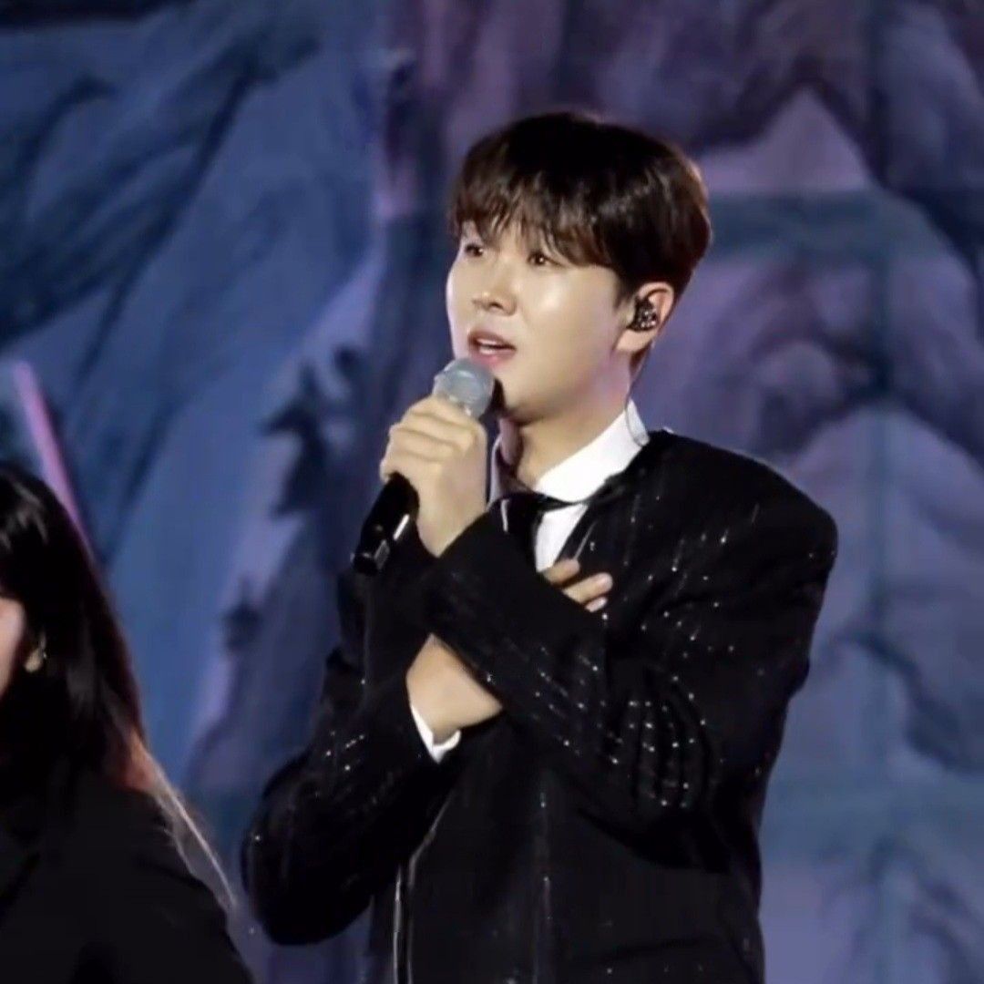 Latest photo of Song Minjun