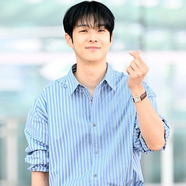 A moment captured by a fan of Choi Wooshik