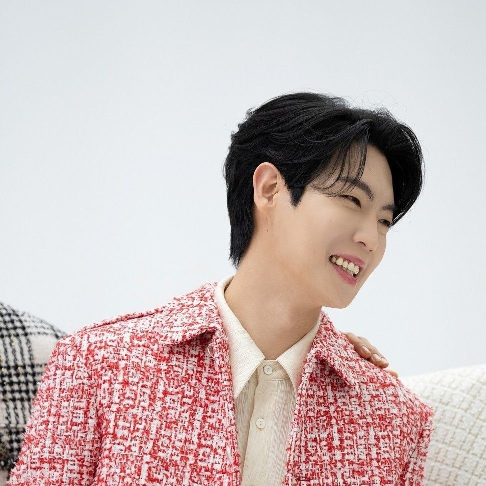 Behind-the-scenes cut of Son Taejin
