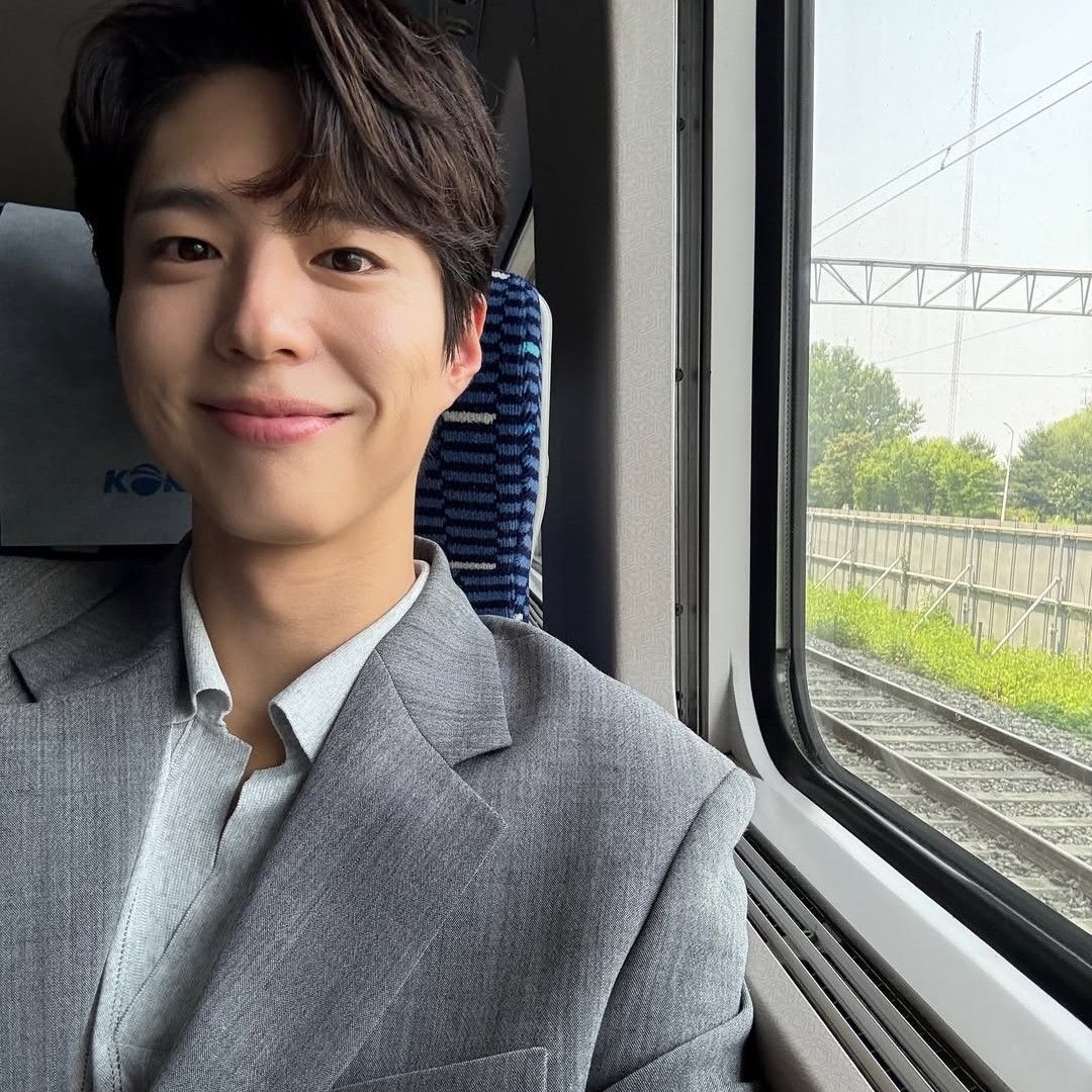 Behind-the-scenes cut of Park Bogum