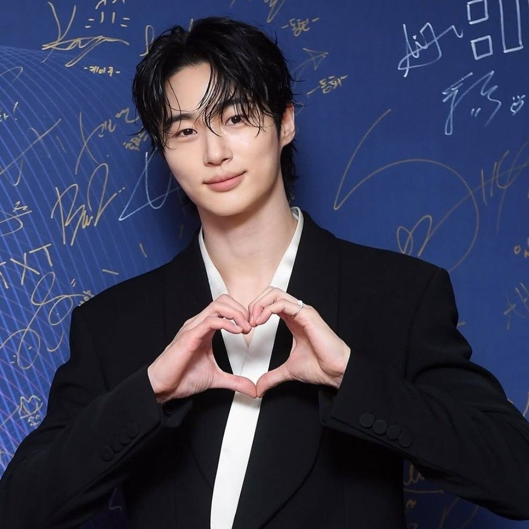 변우석 최근 활동샷