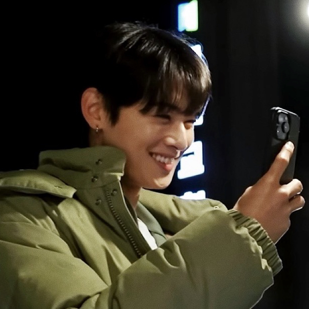 Momen yang diabadikan oleh penggemar Cha Eunwoo