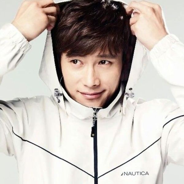 Representative photo of Lee Byunghun showing their charm