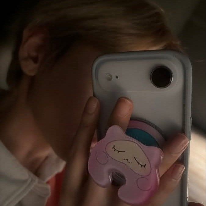 Behind-the-scenes cut of Baekhyun