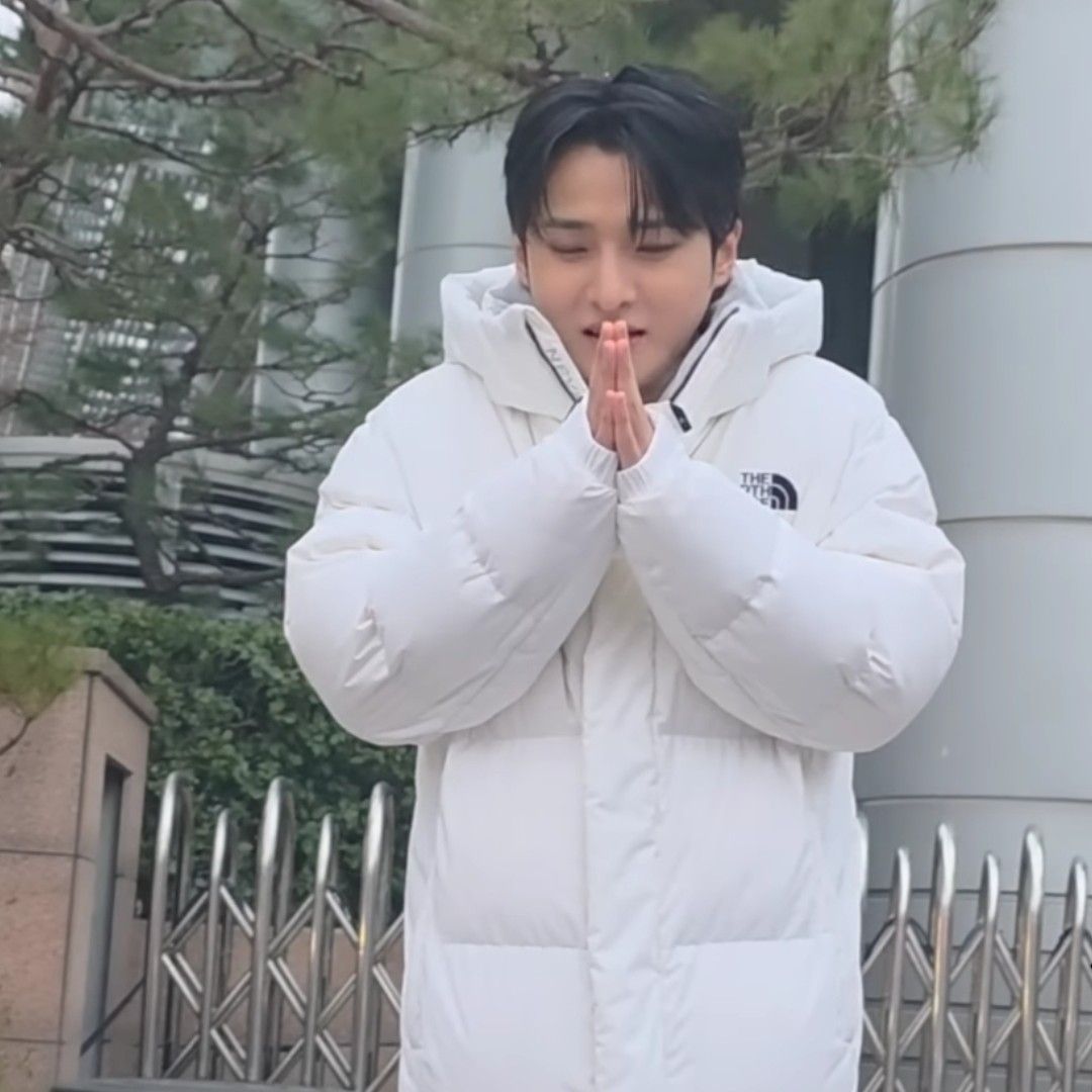 Latest photo of Seong Ri