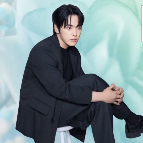 Recent activity shot of Kim Junghyun