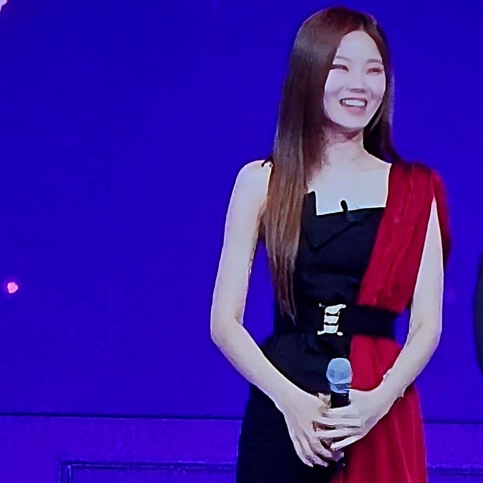 A moment captured by a fan of Bae Ahyeon