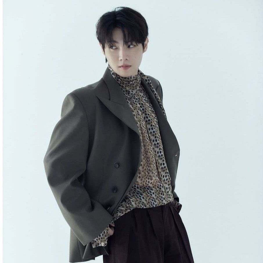 Behind-the-scenes cut of Son Taejin