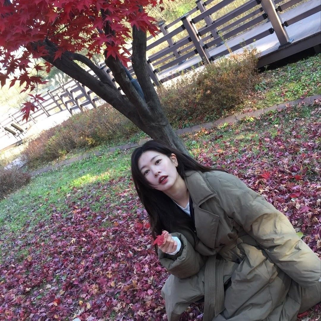 Behind-the-scenes cut of Jung Somin