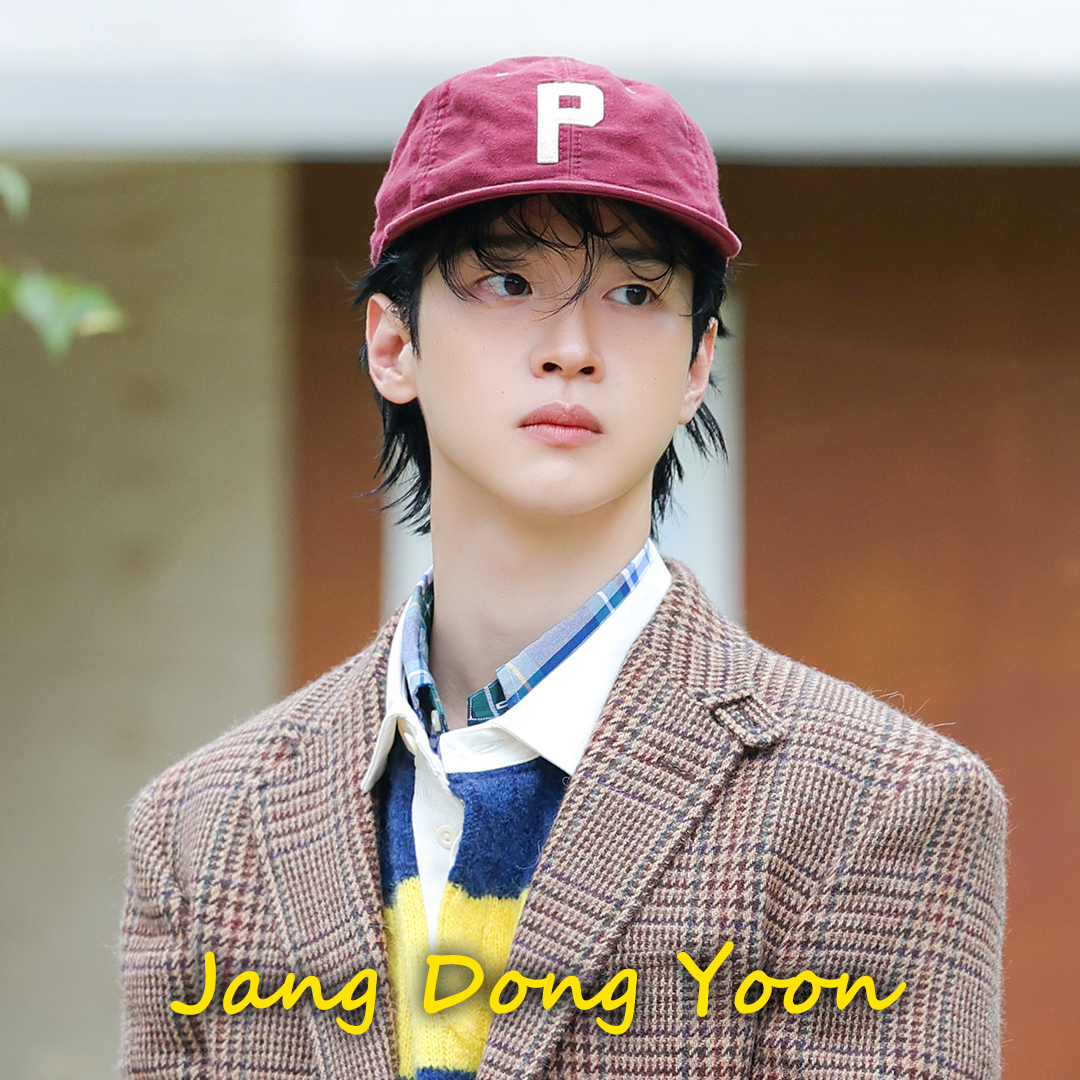 Behind-the-scenes cut of Jang Dongyoon