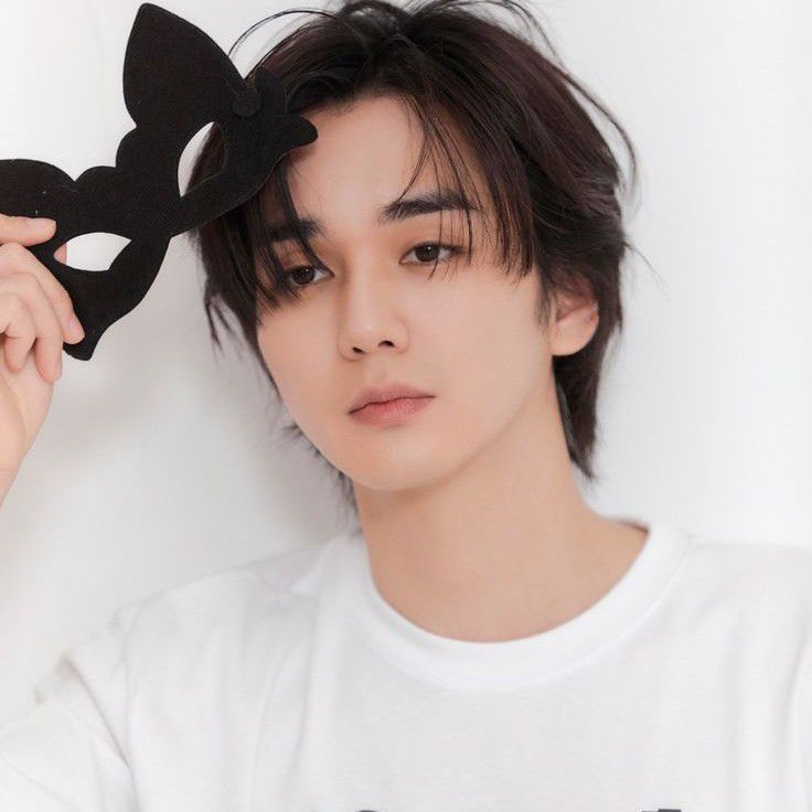 Recent activity shot of Yoo Seungho