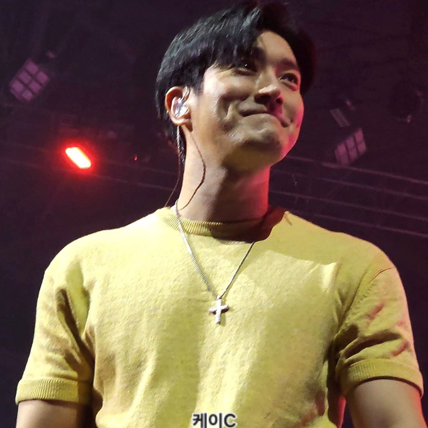 Recent activity shot of Choi Siwon