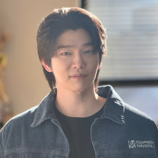 Representative photo of Yoon Kyunsang showing their charm