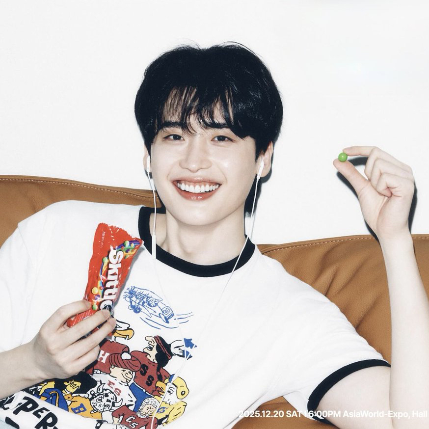 粉絲拍下的李鍾碩瞬間