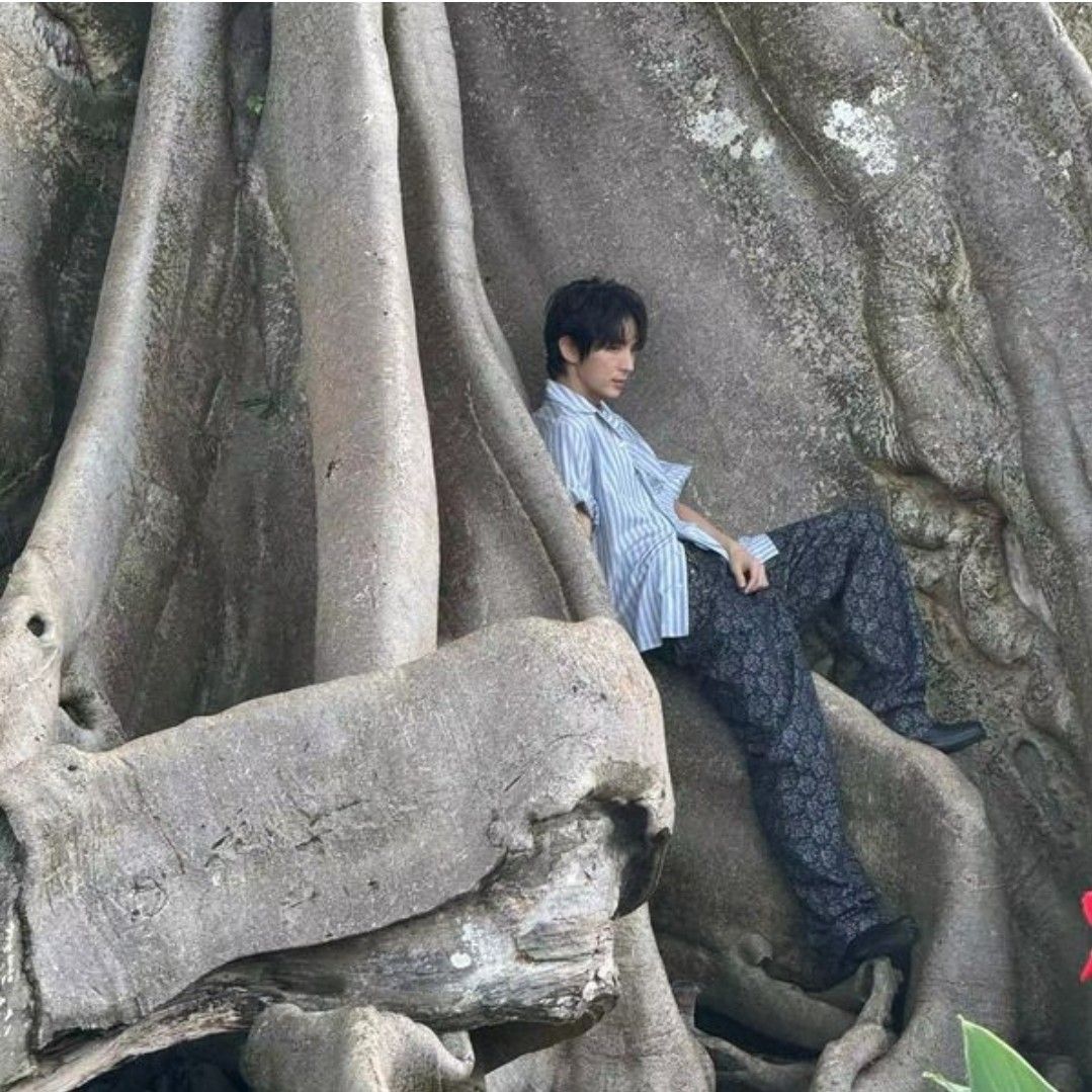 Cuplikan di balik layar dari Lee Joongi