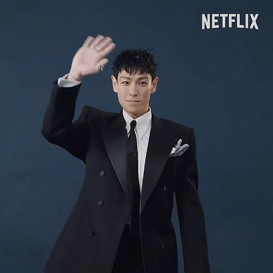 Behind-the-scenes cut of T.O.P