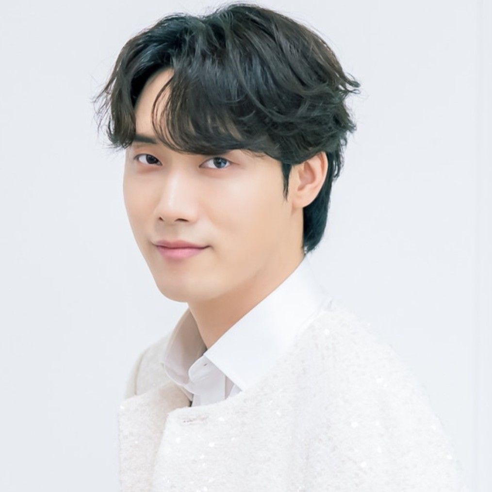 Behind-the-scenes cut of Choi Woojin