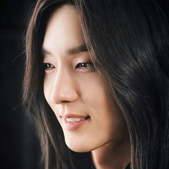 李準基的最新照片