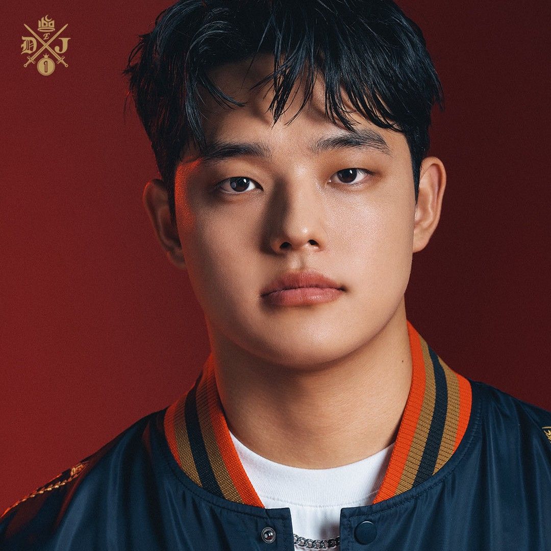 Latest photo of Moon Dongju