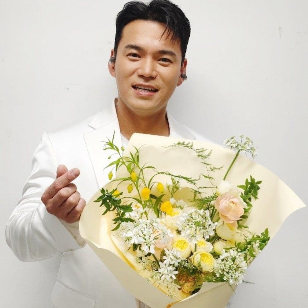 Recent activity shot of Lee Jung