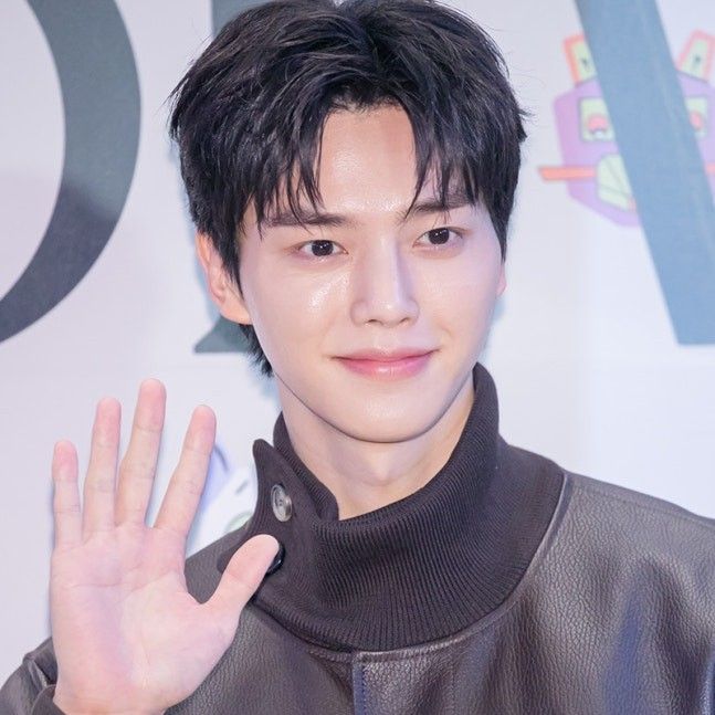 Recent activity shot of Song Kang