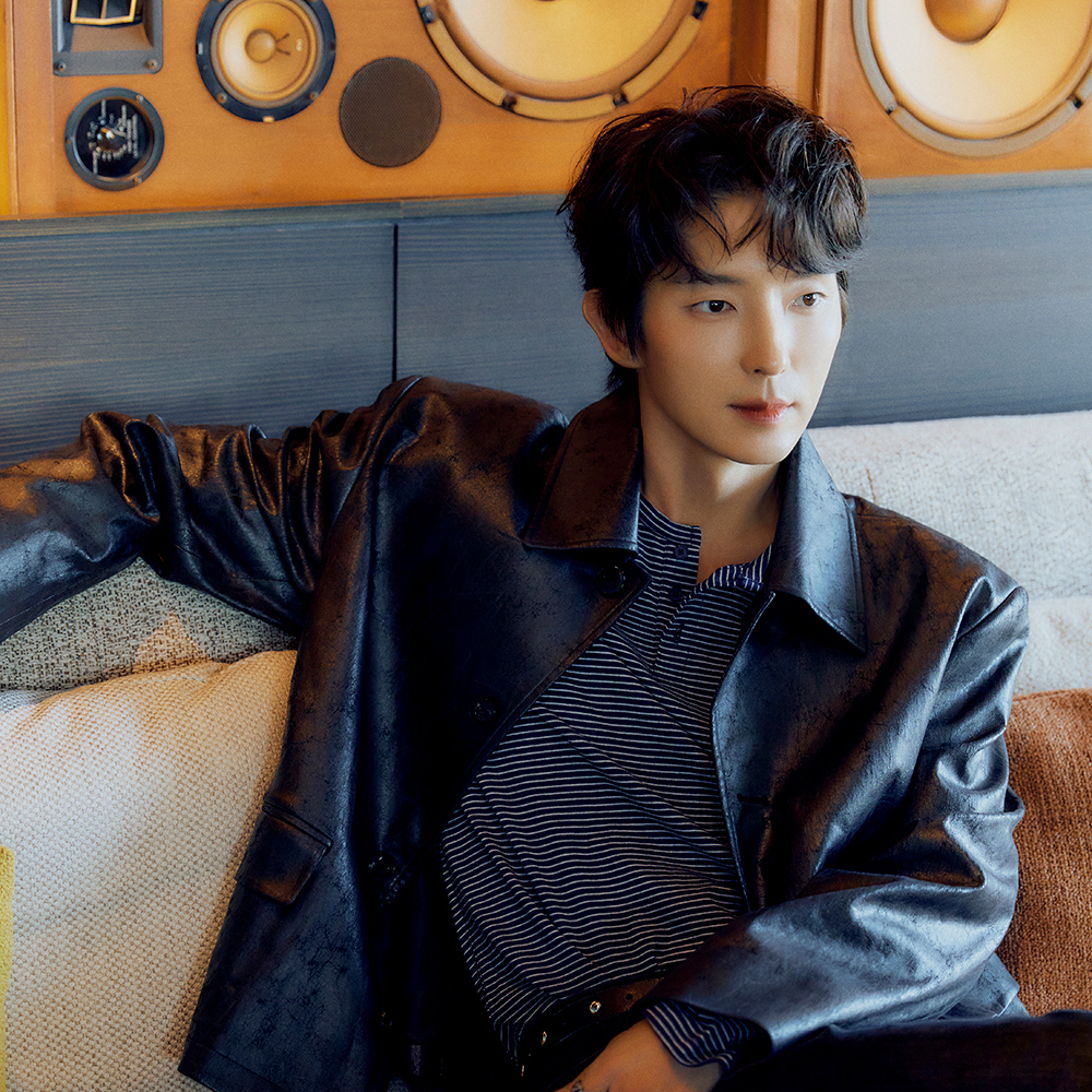 Behind-the-scenes cut of Lee Joongi