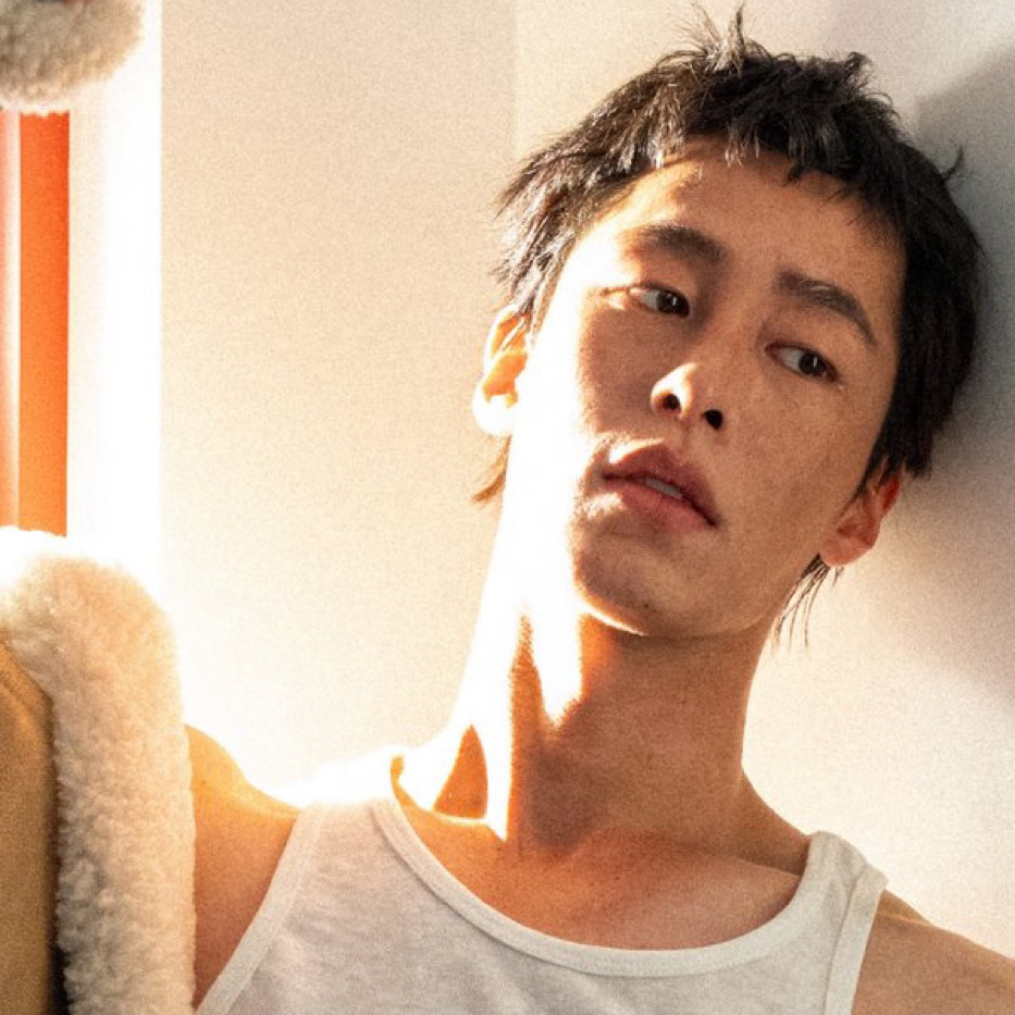 A moment captured by a fan of Lee Jaewook