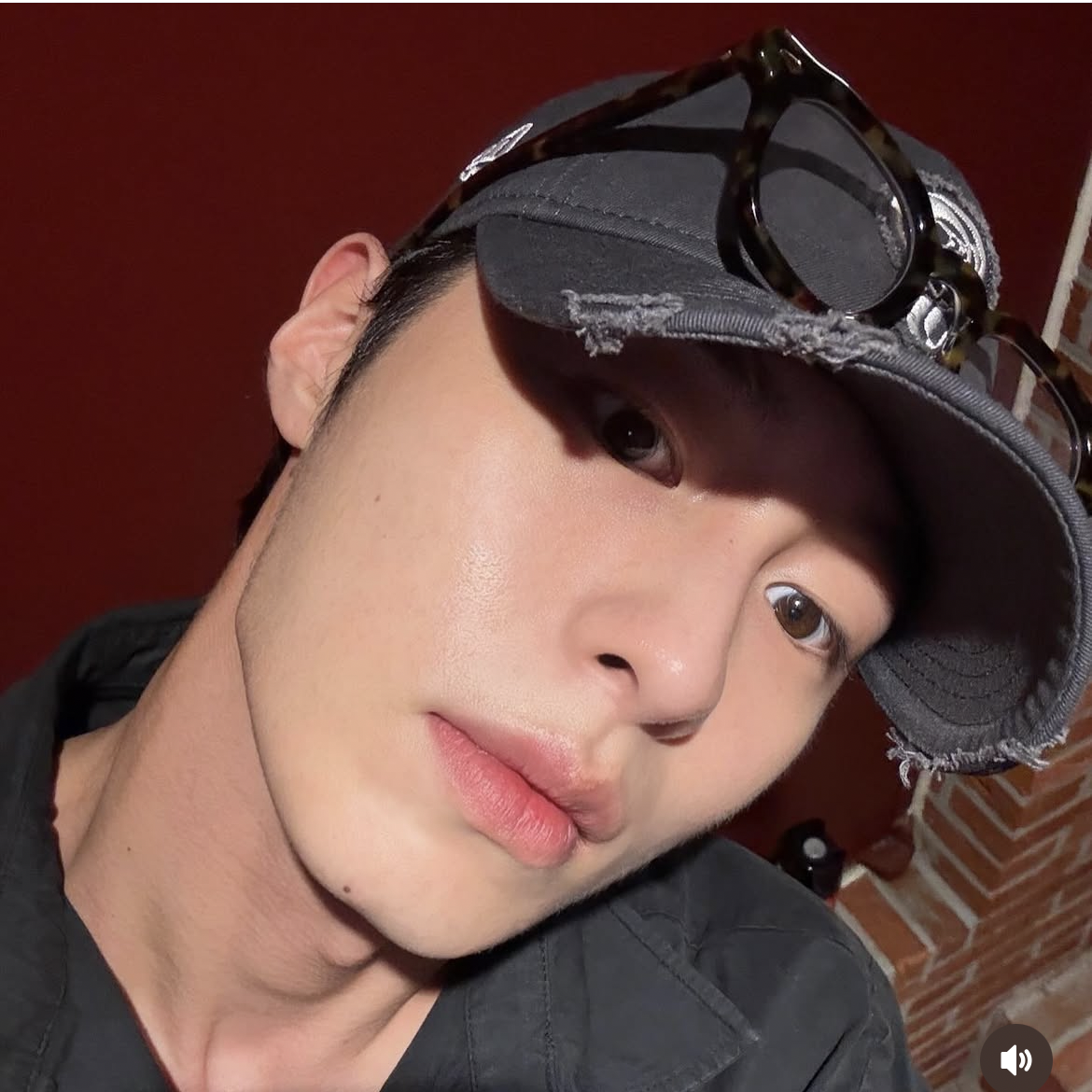Recent activity shot of Lee Jaewook
