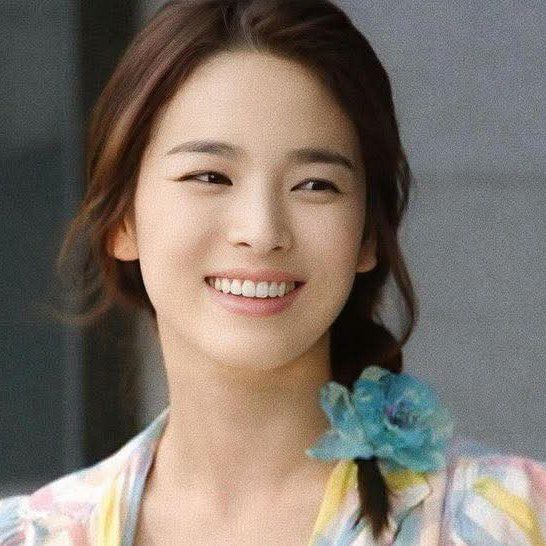 Recent activity shot of Song Hyekyo
