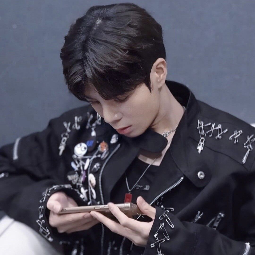 Latest photo of Jeong Dongwon
