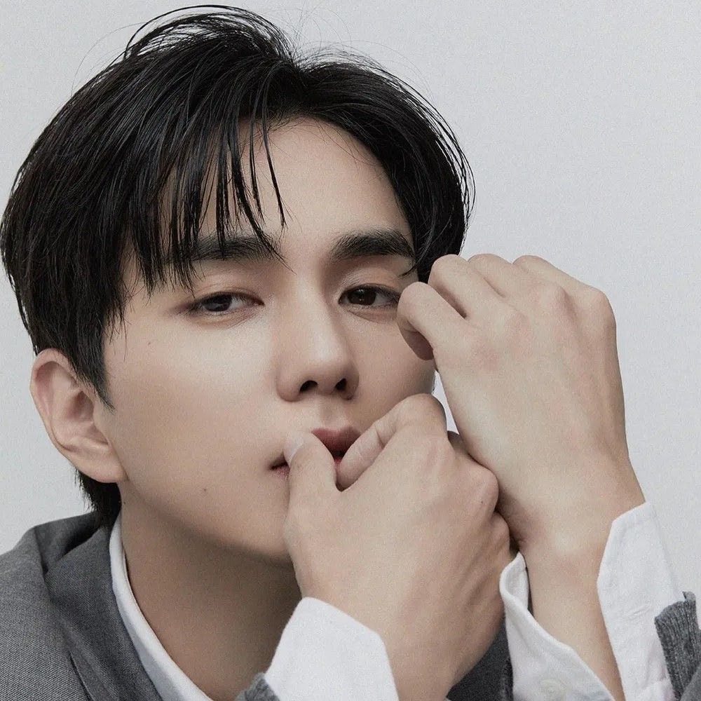 ユ・スンホの最近の活動ショット