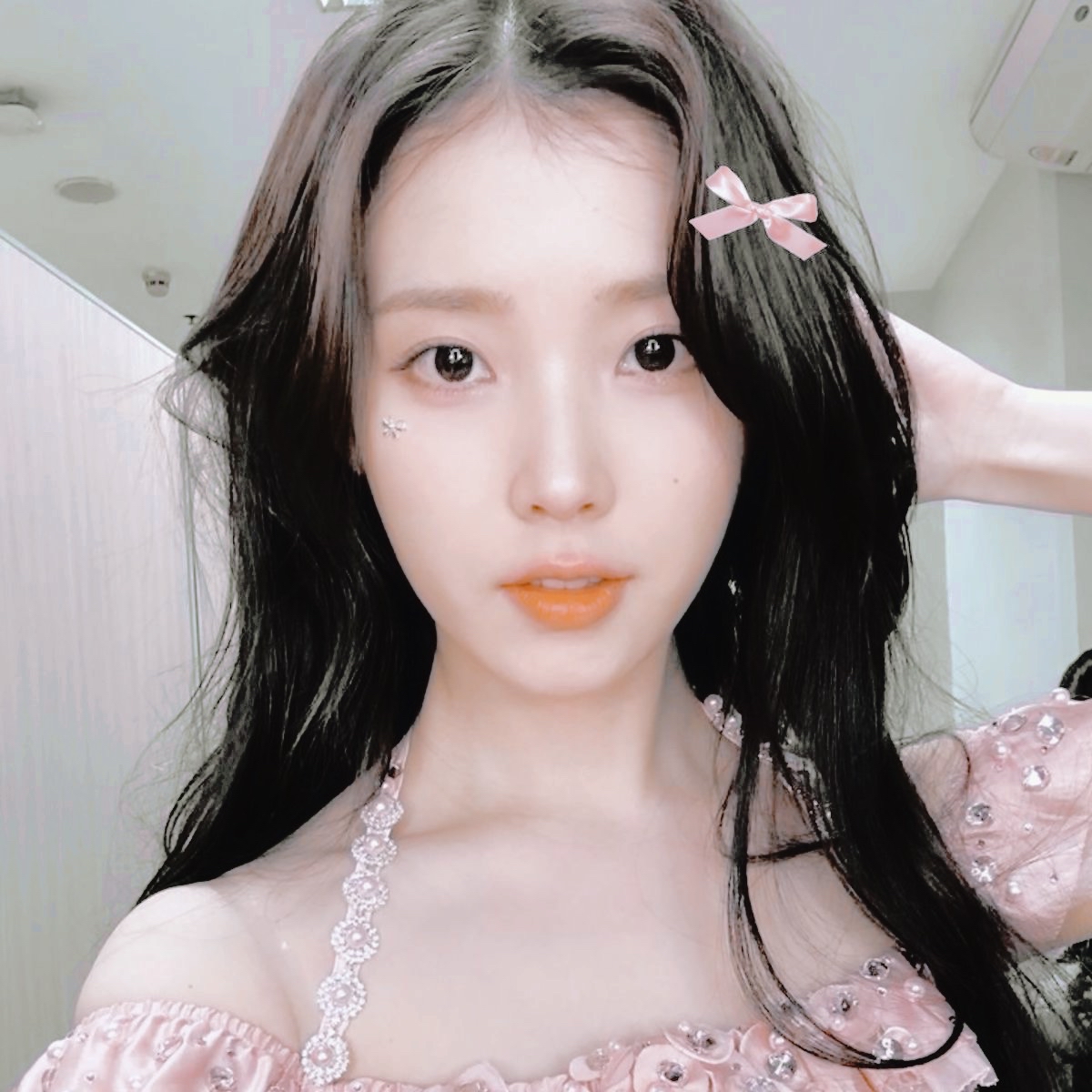 Recent activity shot of IU