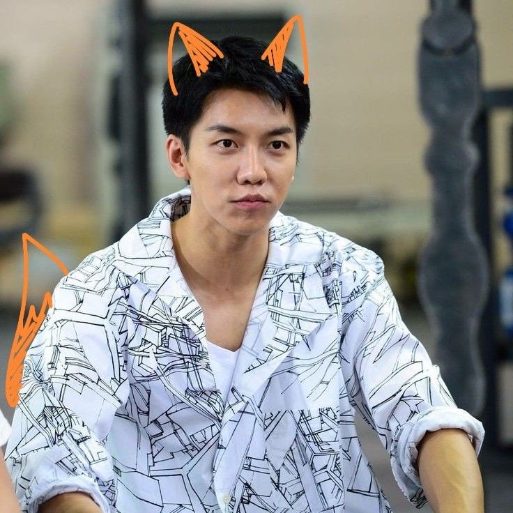 Behind-the-scenes cut of Lee Seunggi