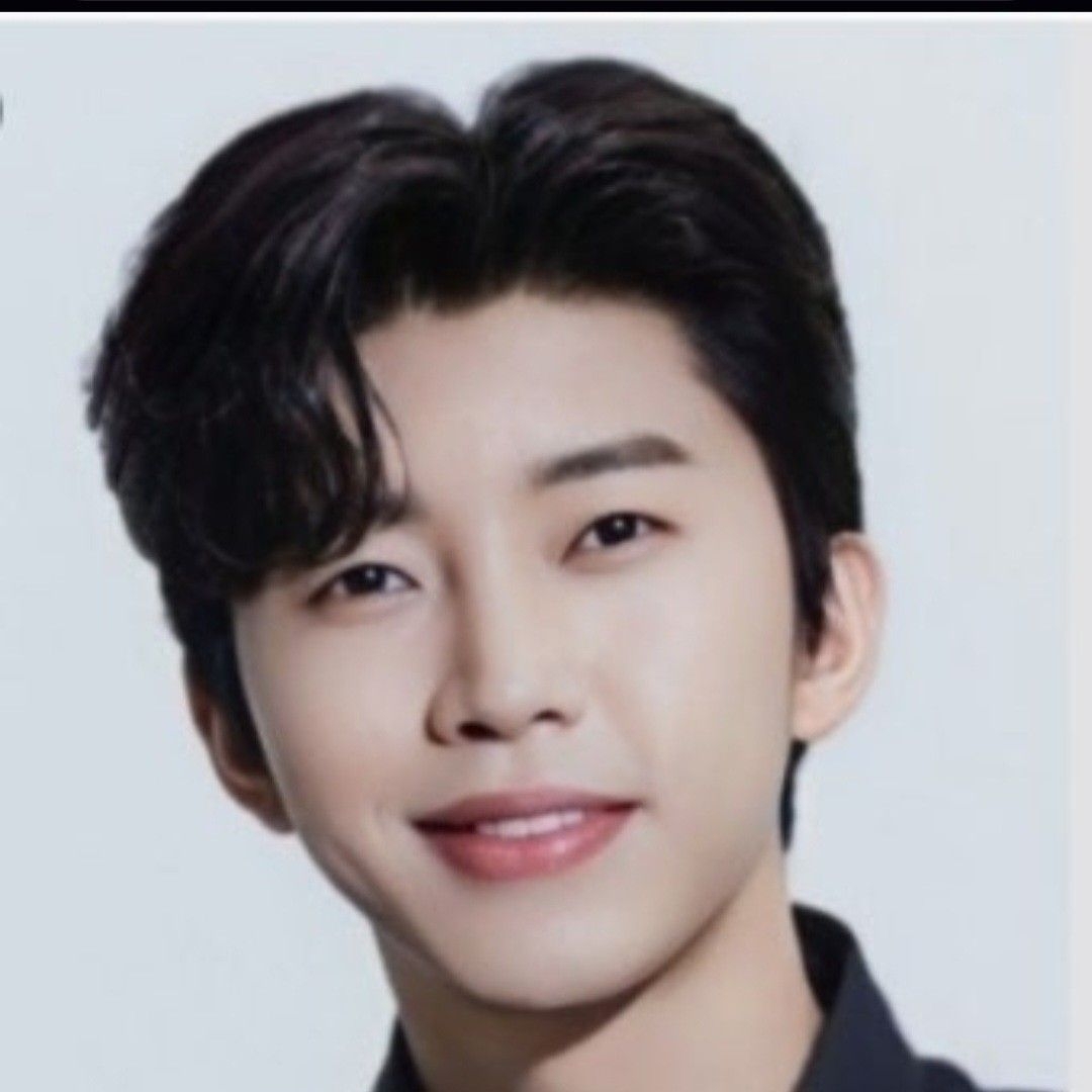 Recent activity shot of Lim Youngwoong