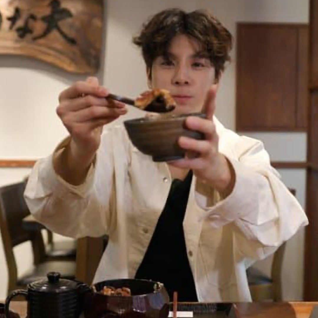 Behind-the-scenes cut of Jeong Dongwon