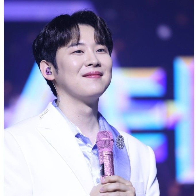 A moment captured by a fan of Jinuk