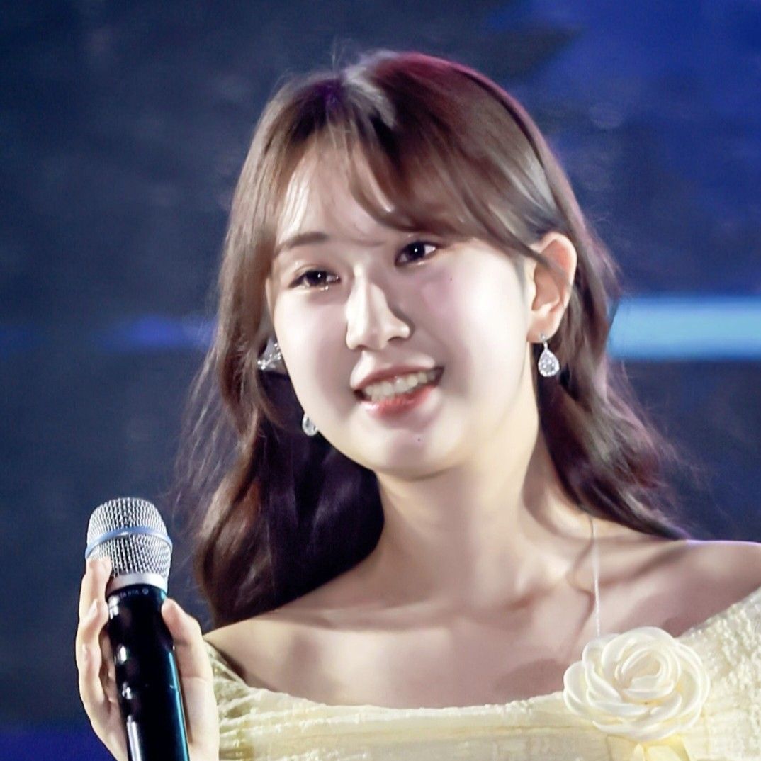 Cuplikan di balik layar dari Jeon Yujin