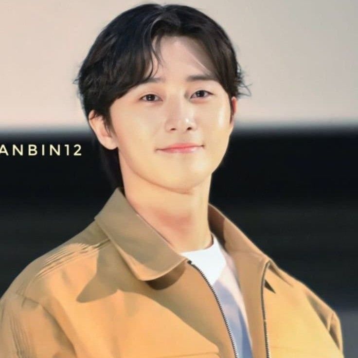 Latest photo of Park Seojoon
