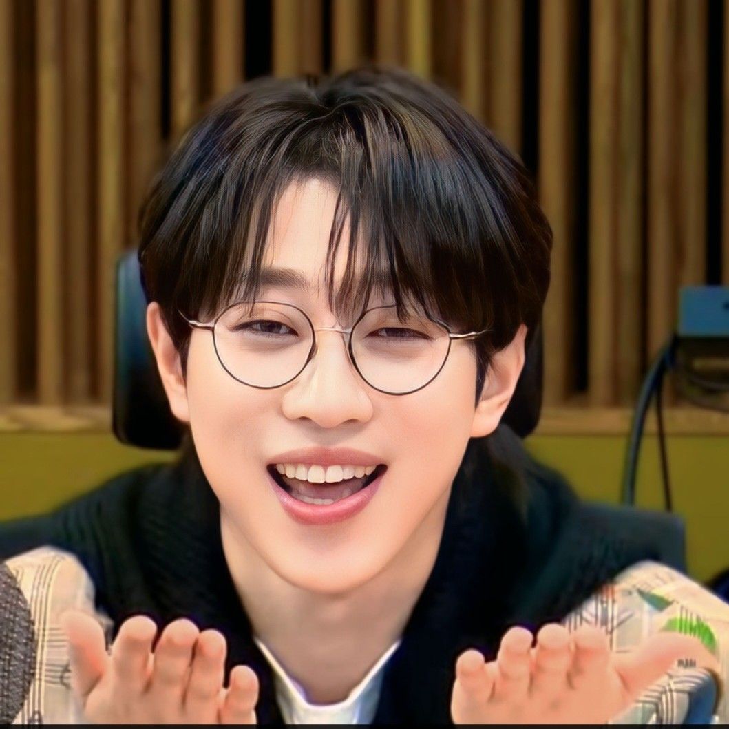 Recent activity shot of An Sunghoon