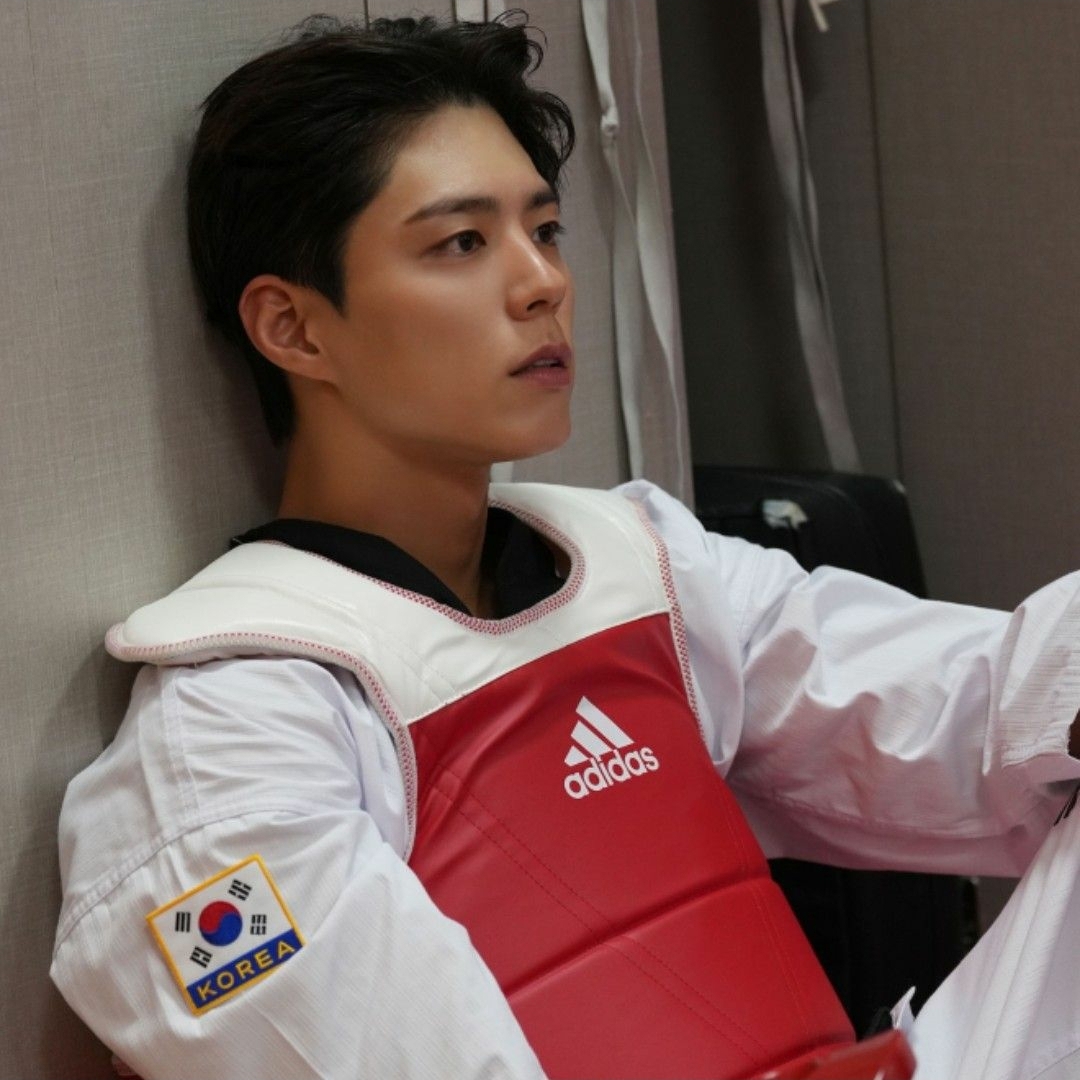 Recent activity shot of Park Bogum