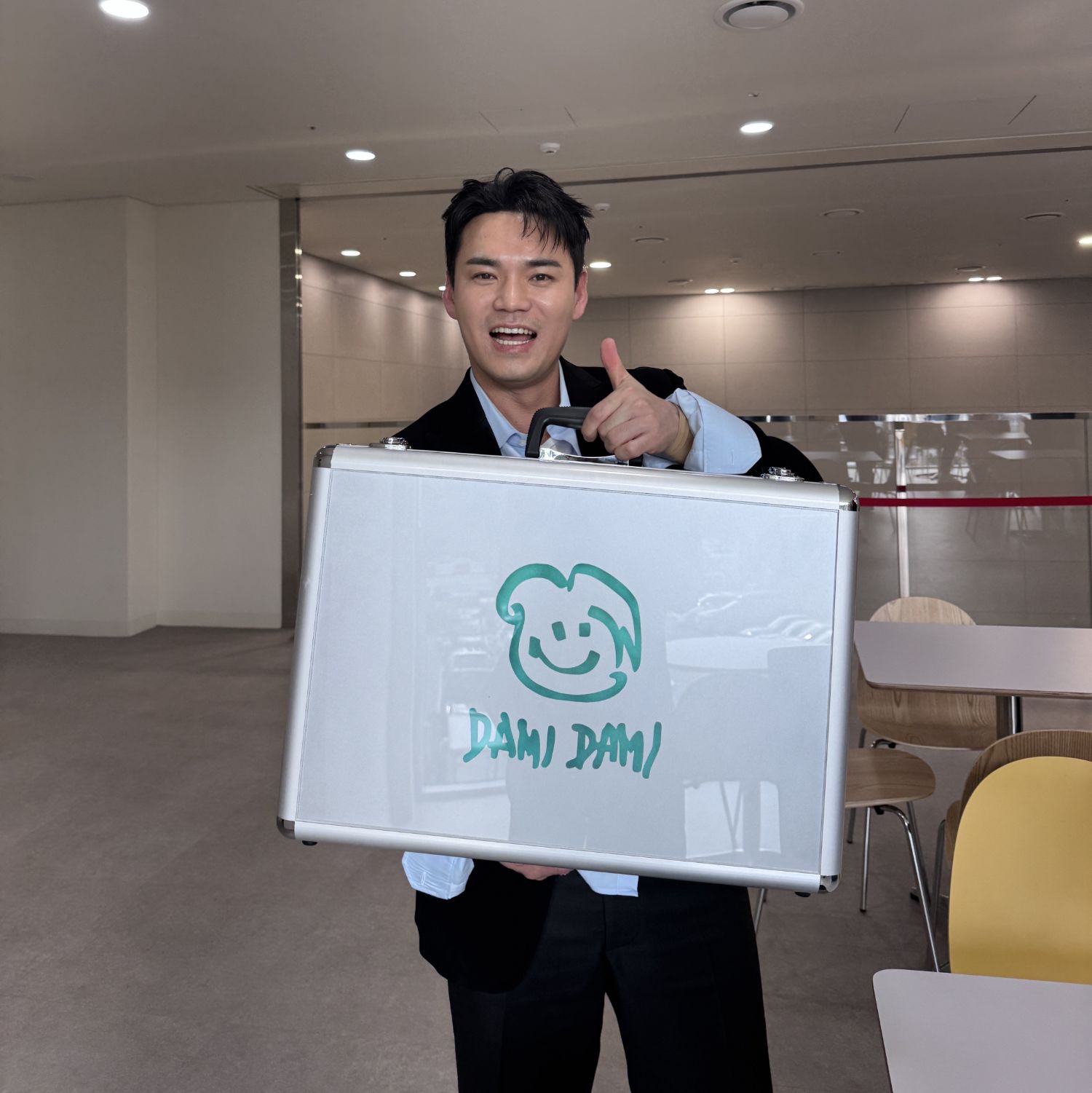Lee Jung的最新照片