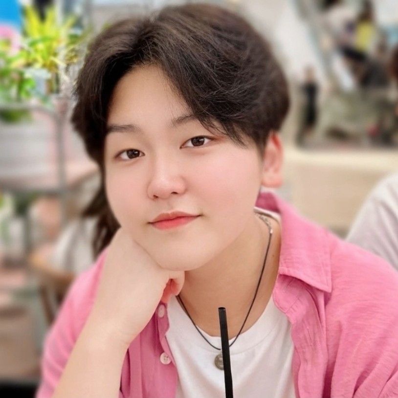 Recent activity shot of Park Sungon