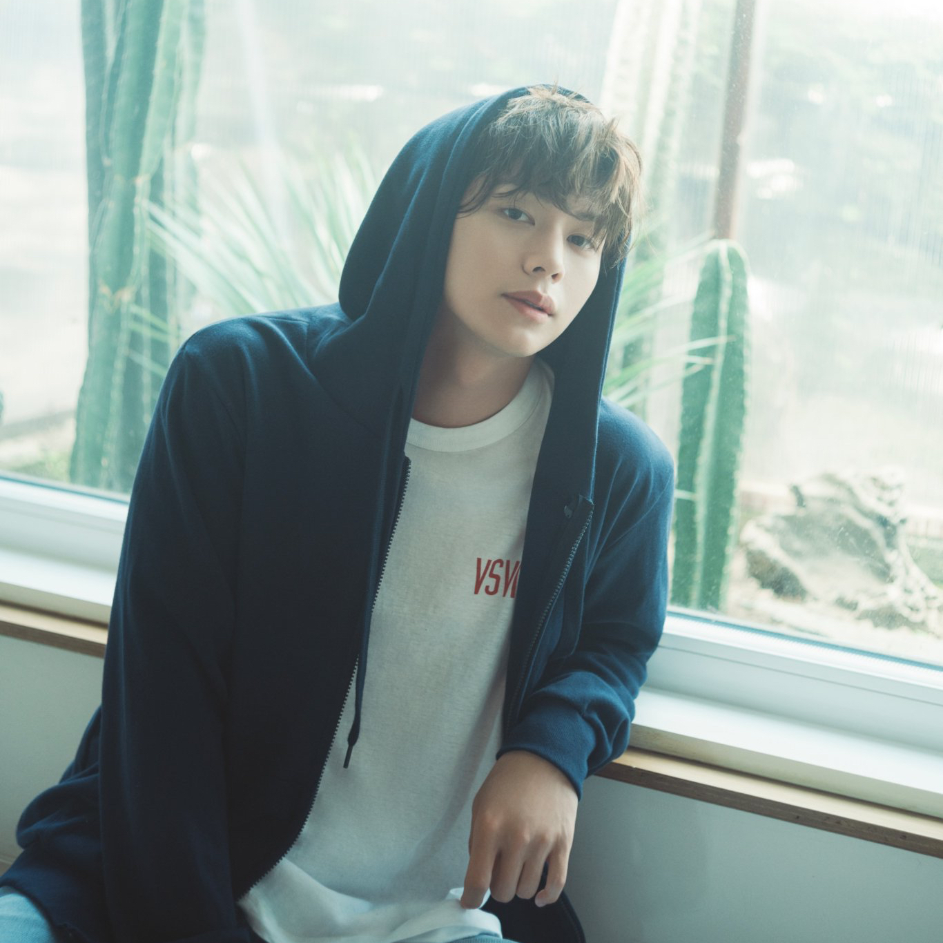 Behind-the-scenes cut of Yook Sungjae