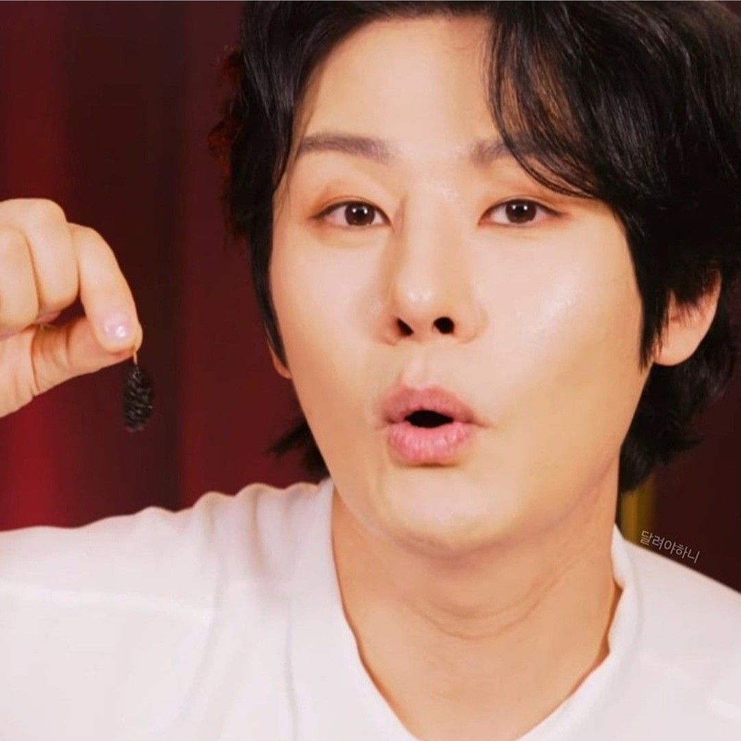 A moment captured by a fan of Kang Moonkyung