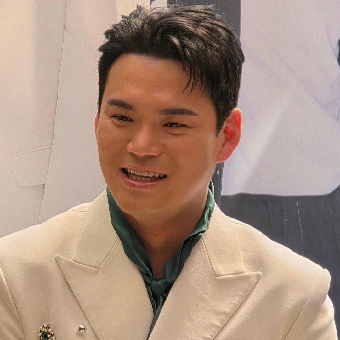 A moment captured by a fan of Lee Jung