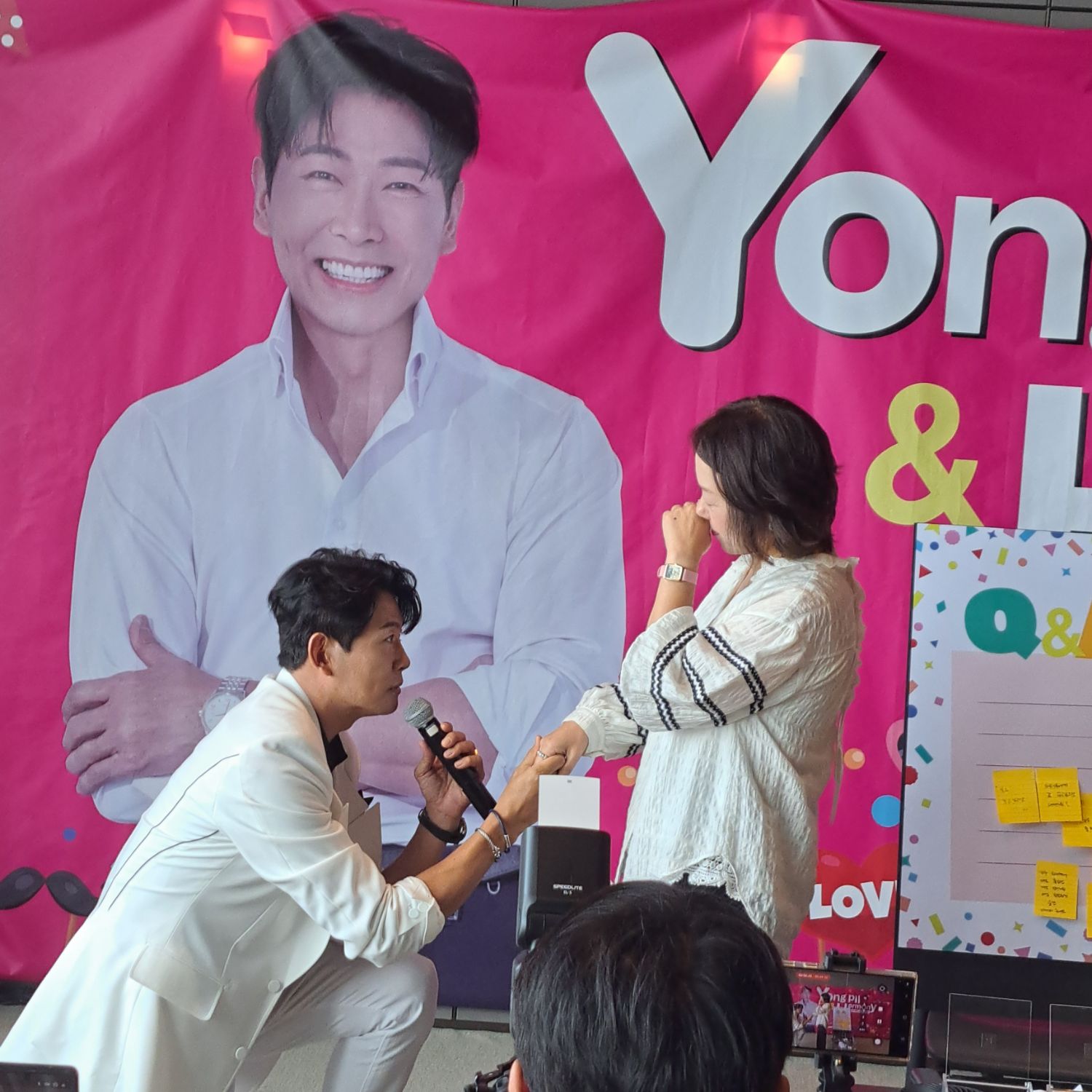 Behind-the-scenes cut of Kim Yongpil