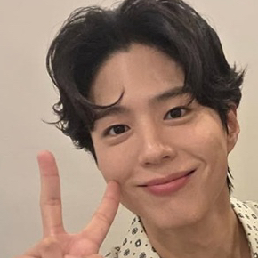 Behind-the-scenes cut of Park Bogum