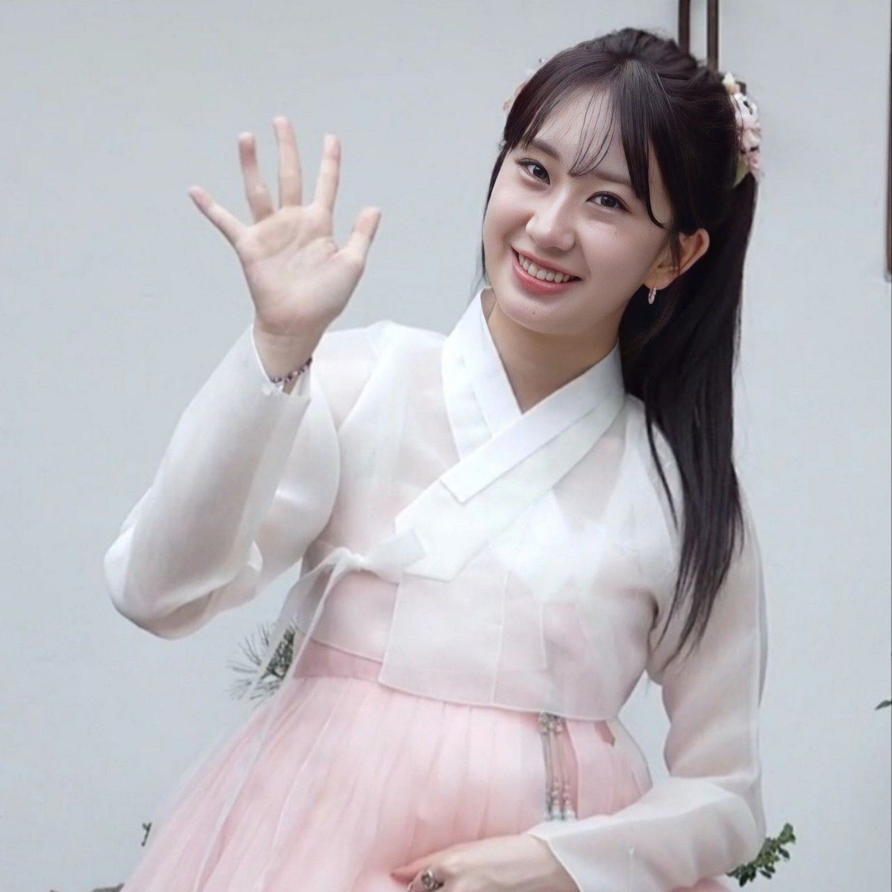 A moment captured by a fan of Jeon Yujin